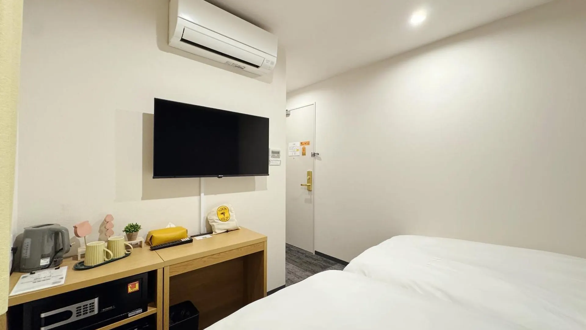 Fawn Hotel Осака 3*,  Япония